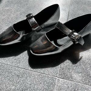 NWT Dolce Vita Silver Mary Jane Shoes Size 8.5